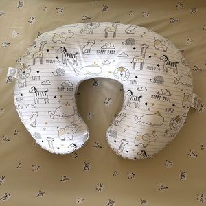 Boppy nursing pillow, like new